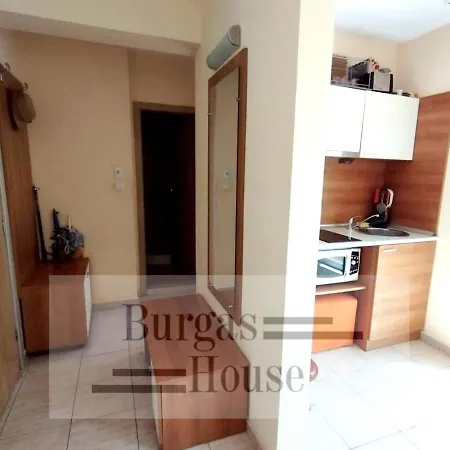 Sunny Penthouse, Pool View, Near Nessebar Apartamento Sunny Beach